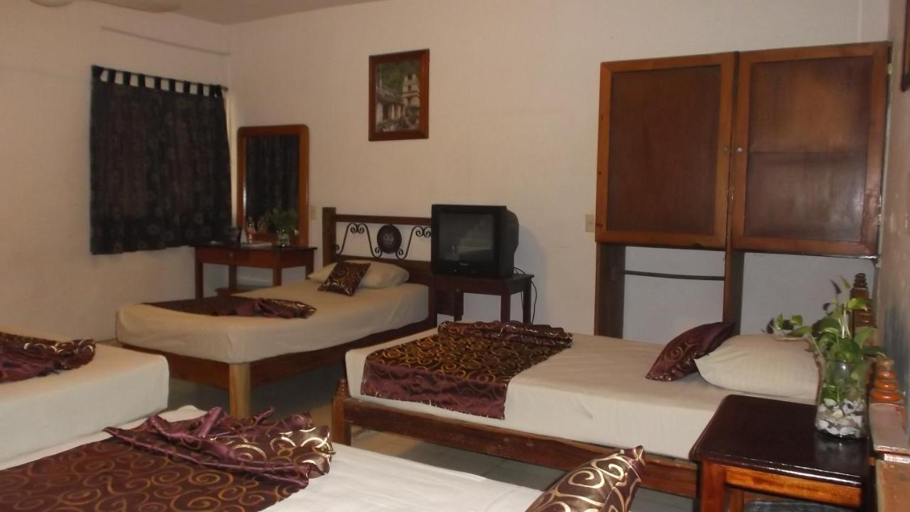 Hotel Canek Palenque Exterior photo
