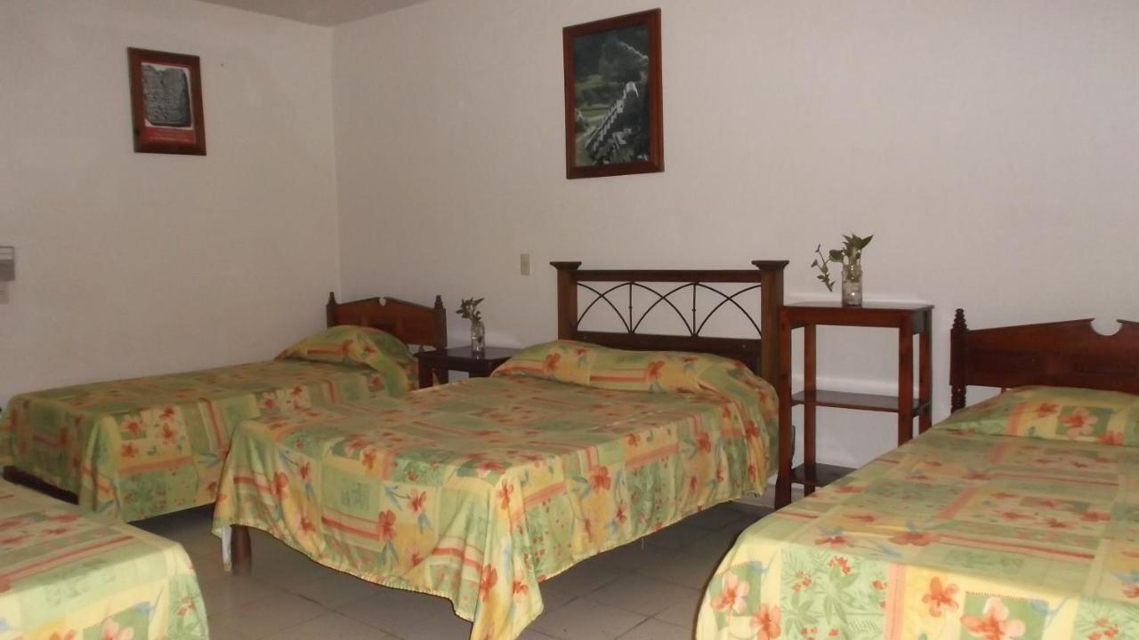 Hotel Canek Palenque Exterior photo